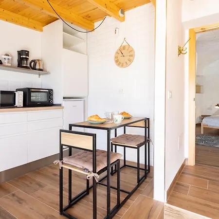 Апартаменты Home2book Boutique Cave Retreat,