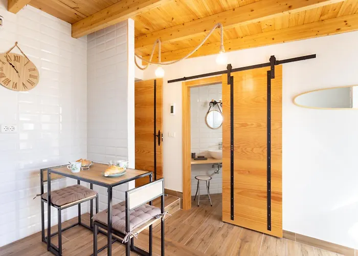 Home2book Boutique Cave Retreat,