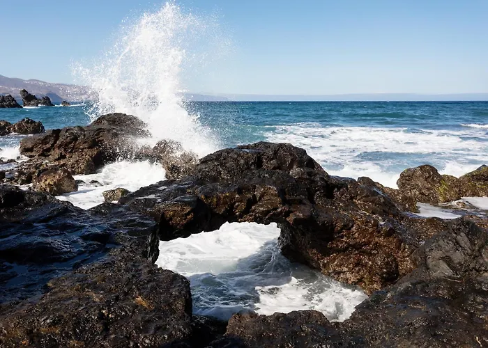 Home2book Boutique Cave Retreat,