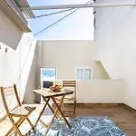 Home2book Boutique Cave Retreat, * 坎德拉里亚