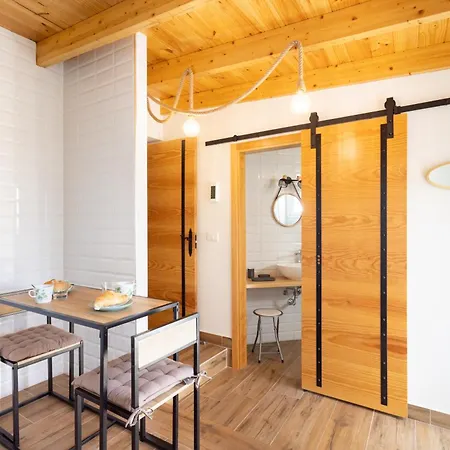 Home2book Boutique Cave Retreat,