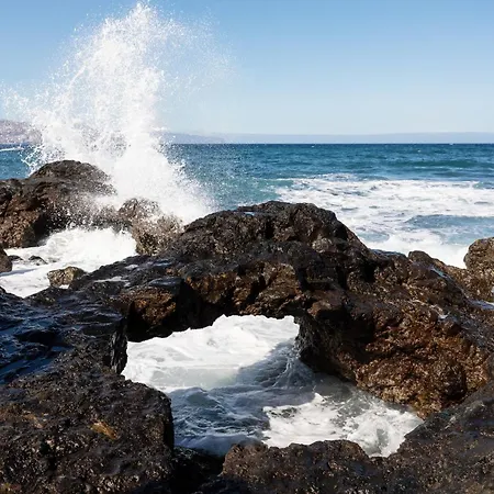 Home2book Boutique Cave Retreat,